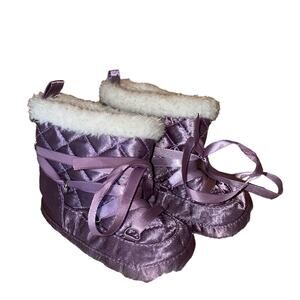MEXX Lavender Quilted Infant Soft Booties 9